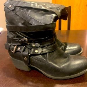 Pink and Pepper Black size 10 boots with 2”heel